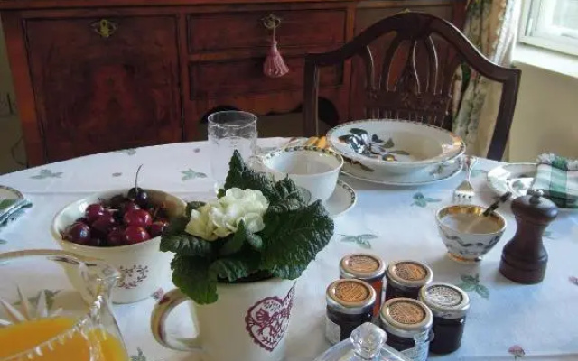 Hound House Bed & Breakfast