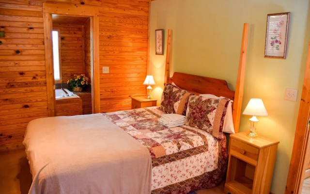 HIKER'S POINT - 2 Br Cabin