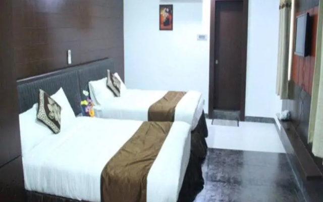 Abinand Grand Hotel