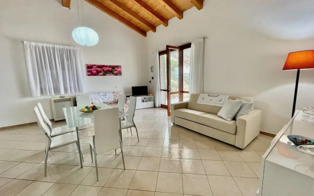 Villa Fiori with pool by Wonderful Italy