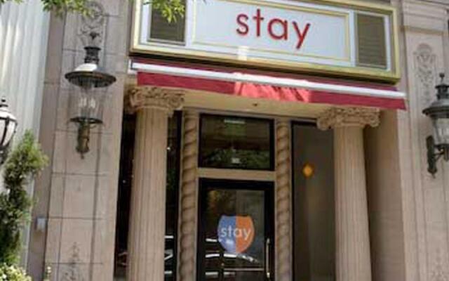 Отель Stay США, Лос-Анджелес - 9 отзывов об отеле, цены и фото номеров - забронировать отель Stay онлайн вид на фасад