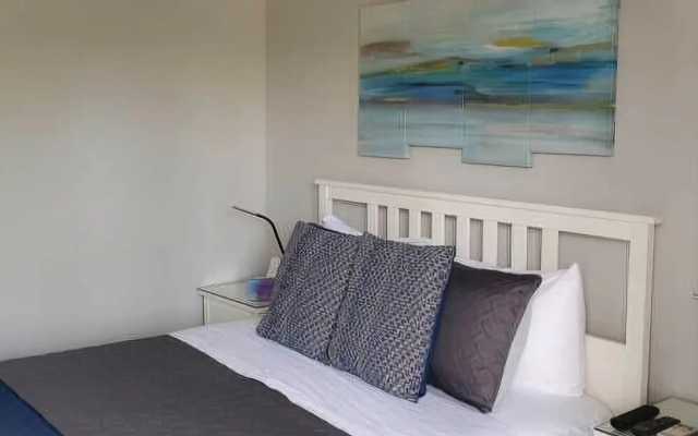 Renovated Aquamar 7 - 1 Br Apts