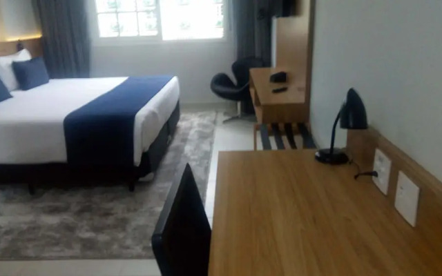 Live Suítes Itaipava - Flats Para Locação