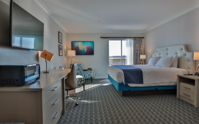 Oak Island Resort & Conference Centre