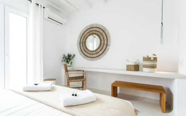 Villa Zeolite by Mykonos Rocks