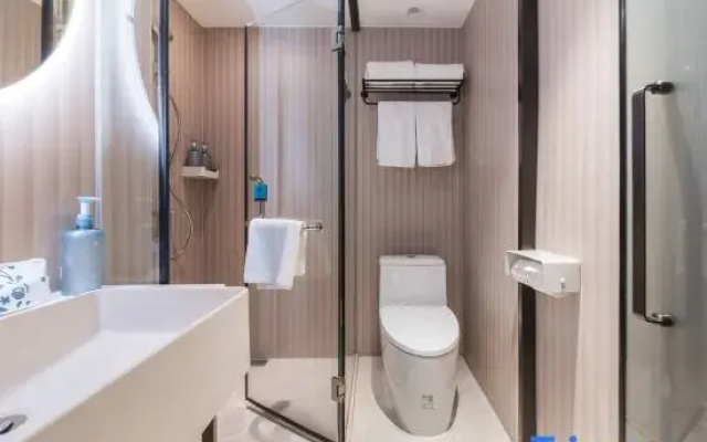 HanTing Hotel (Shenzhen Xili Subway Station)