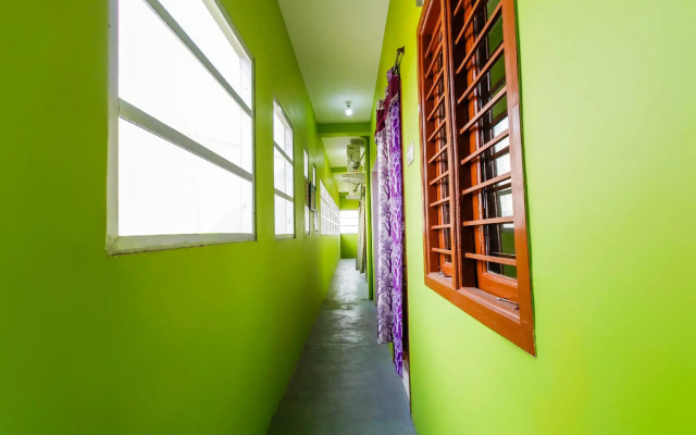 OYO 68950 Dat Sri Nandhiswar Residency