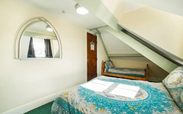 OYO Hotel 119