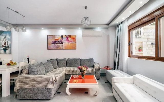 Vasili's Home - 5 Min from the City Ceter