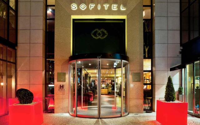 Отель Sofitel Lisbon Liberdade Португалия, Лиссабон - 2 отзыва об отеле, цены и фото номеров - забронировать отель Sofitel Lisbon Liberdade онлайн вид на фасад