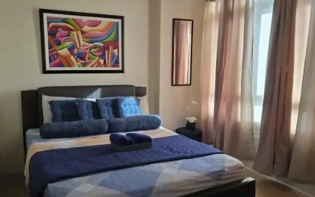 Super Cozy Apartment-Newport Boulevard