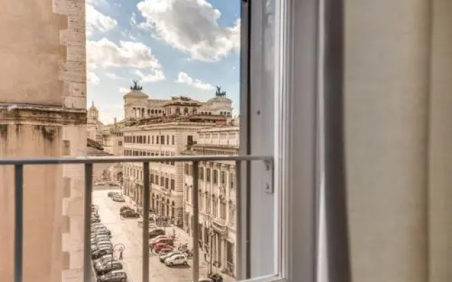 Trevi Chic Apartment