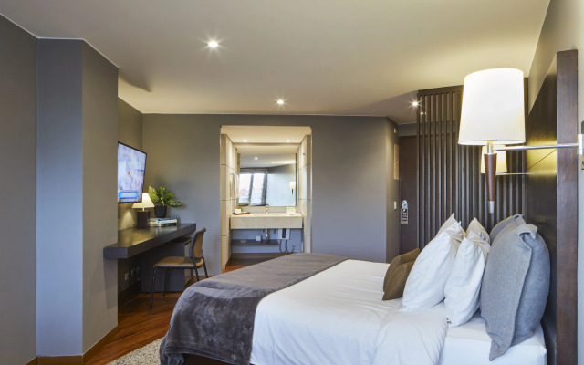 Nico ApartaSuites
