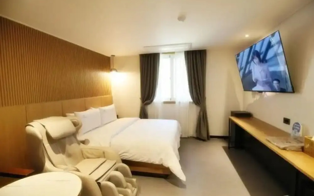 Its HOTEL
