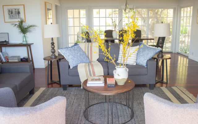 PCH 6 Bluff in Malibu