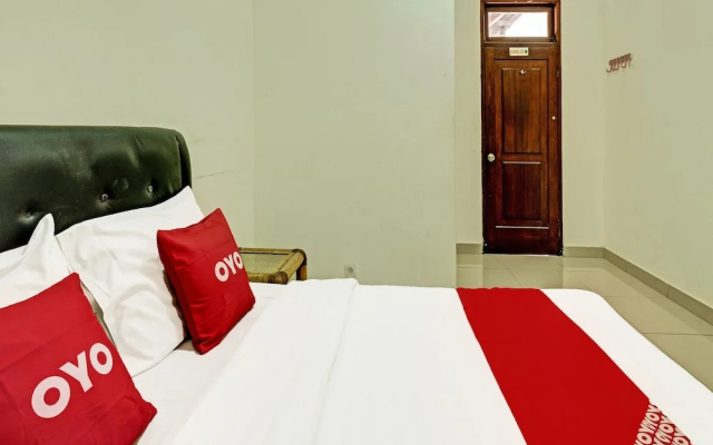 OYO 90283 Hotel Rajadani Ackni