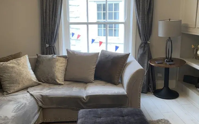 Impeccable 1-bed Apartment in the Heart of Hexham