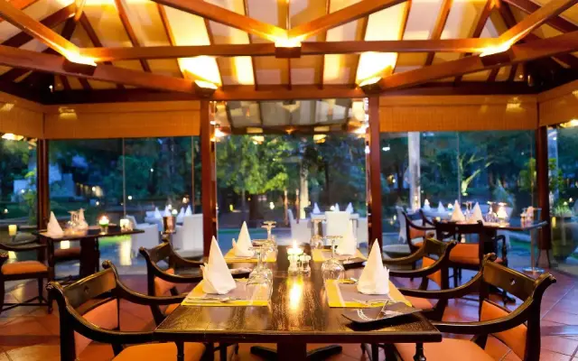 Cinnamon Lodge