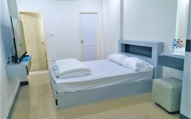 OYO 1159 K and K Apartment
