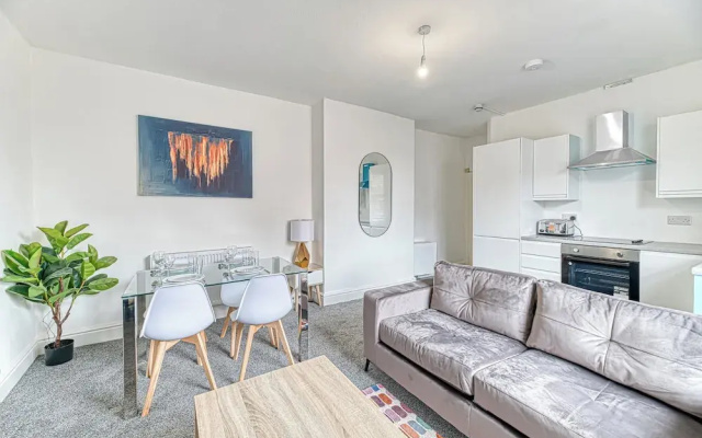 Double Bed Apts Fairhaven View by Guestz