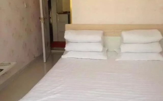 Erguna Lvyue Family Hotel