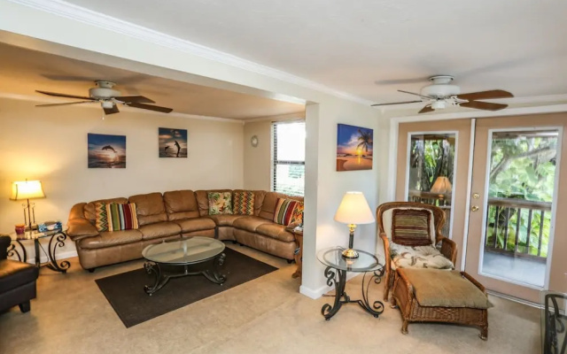 210 Miramar