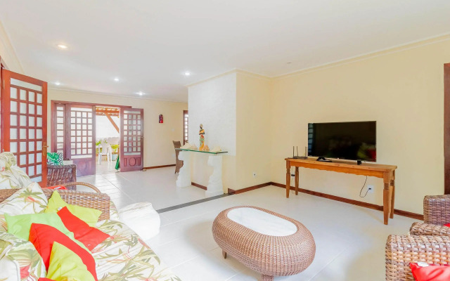 GB09 Ótima Casa 6 Quartos a 50m da Praia