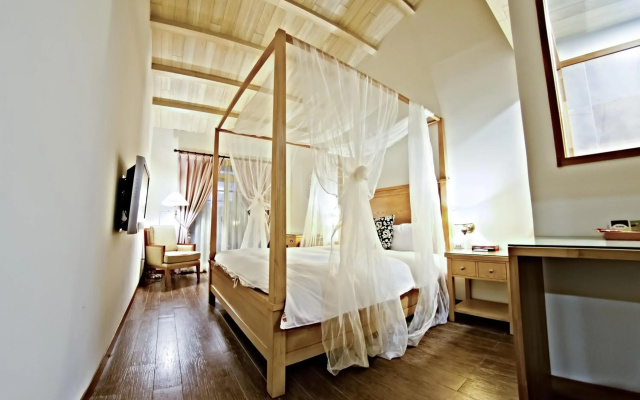 Sasa Nor Lamour B & B