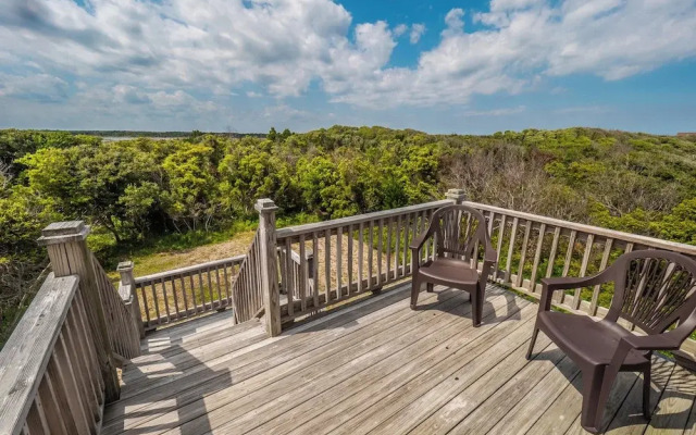 Pelican Palms by Topsail Realty