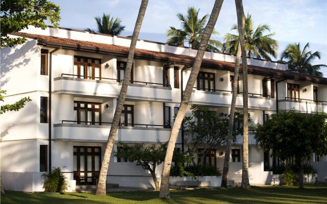 Отель Avani Kalutara Resort вид на фасад