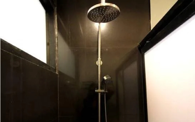 House 1194 Bangkok(แอท 1194 เฮาส์)