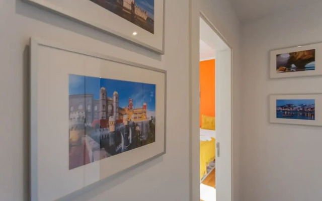 Spacious Lisbon Haven w Lift Garage