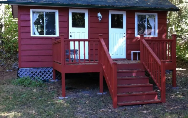 Honey Harbour Cottage