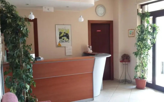 Hotel Caimo Bed-Breakfast