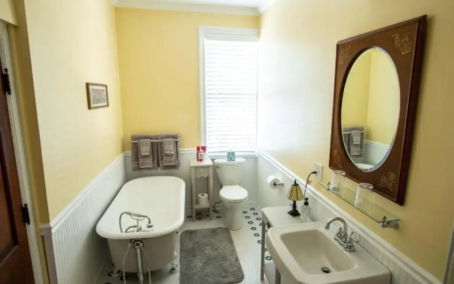 Valparaiso Inn Bed & Breakfast