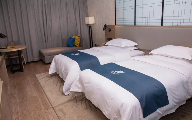 Echarm Hotel (Taihe People's Square)