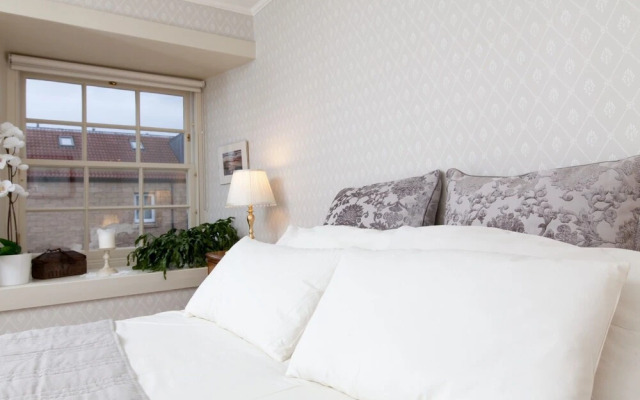 Chic + Shore-side: 17th Century Home With Parking!