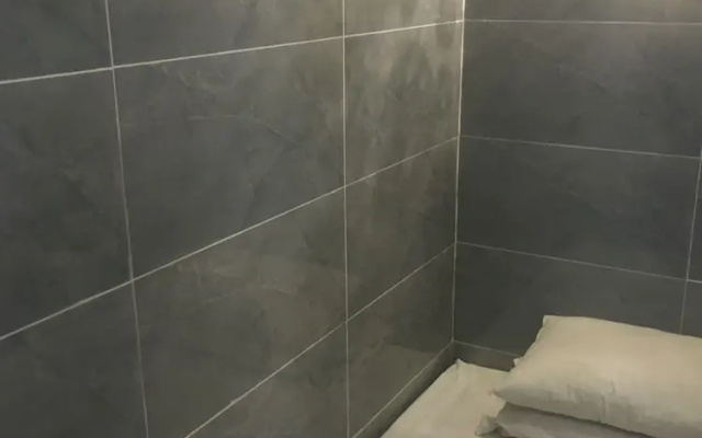 Oriental Pearl Hostel