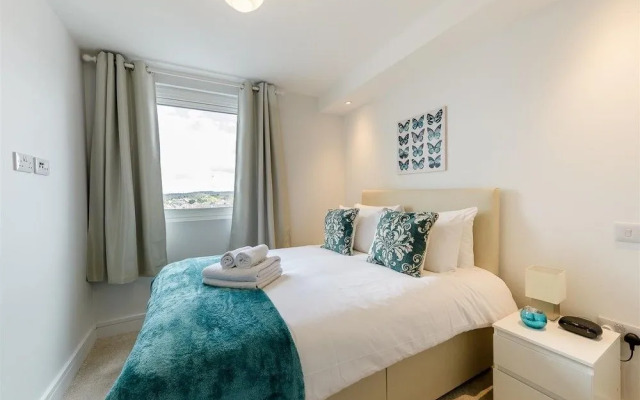 Flying Butler - Edgware Apartments