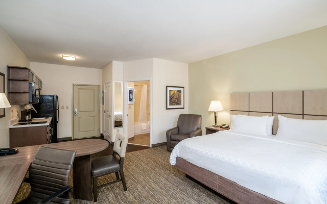 Candlewood Suites Auburn by IHG