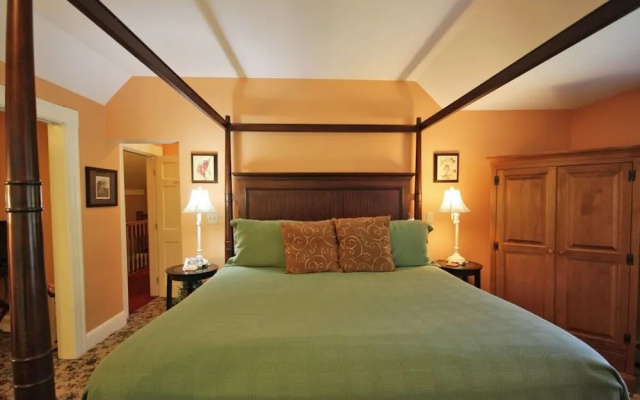 Noble House Inn