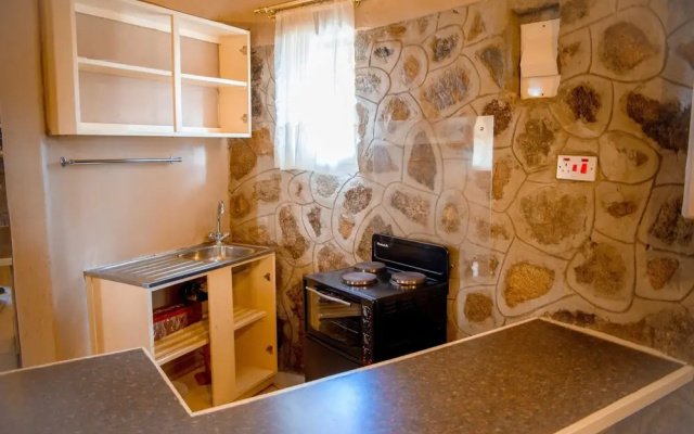 Thakgalo Honeymoon Suite - 2211