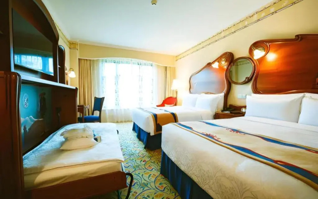 Shanghai Disneyland Hotel 