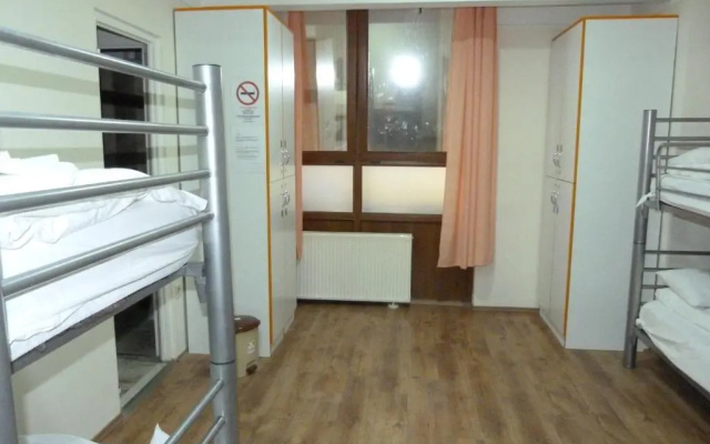 Center Hostel