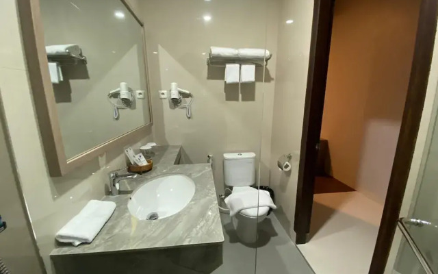 Hexton Hotel Lampung by Amazing