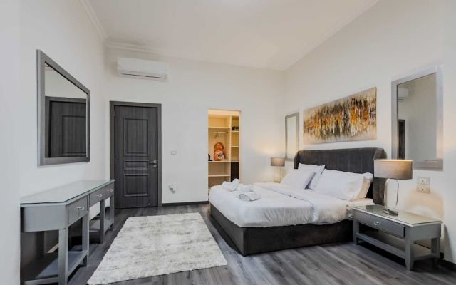 Xuru Stays I Valory - 5 Min to Airport