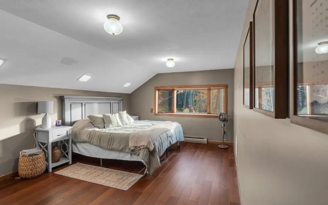 The Eagles Nest, Couples Escape - Hot Tub & Views