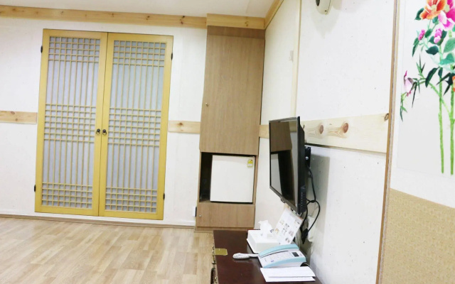 Mizo Hotel