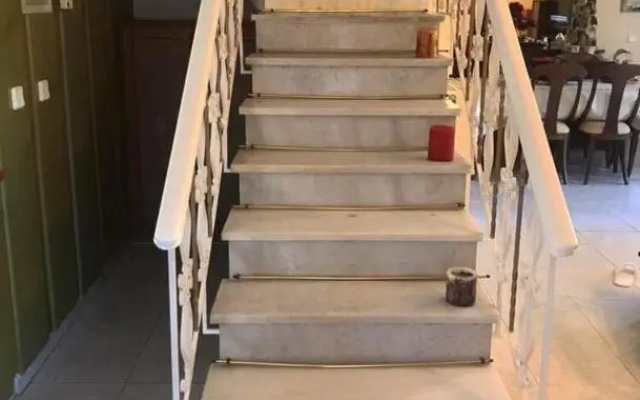 Jenny's House