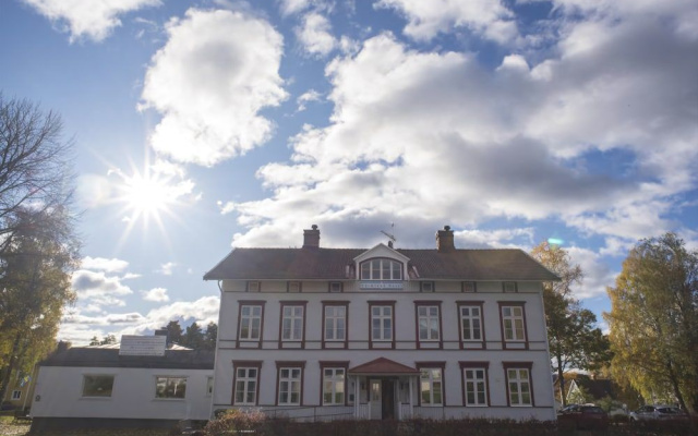Varmland Hotel